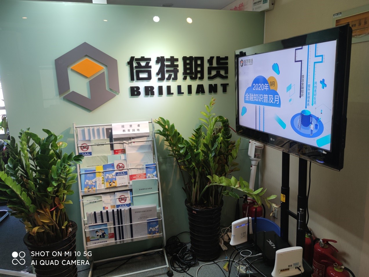 1603784576230041023.jpg 5.jpg